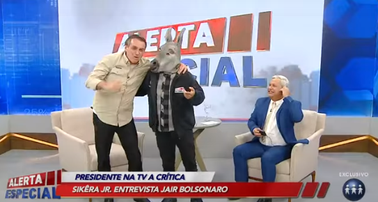 Bolsonaro compara Lula com jumento e faz piada homofóbica: ‘Queima ou não queima?’; assista