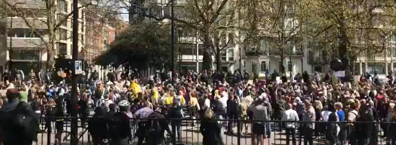 Milhares se reúnem em Londres contra o lockdown: ‘Covid é uma farsa’