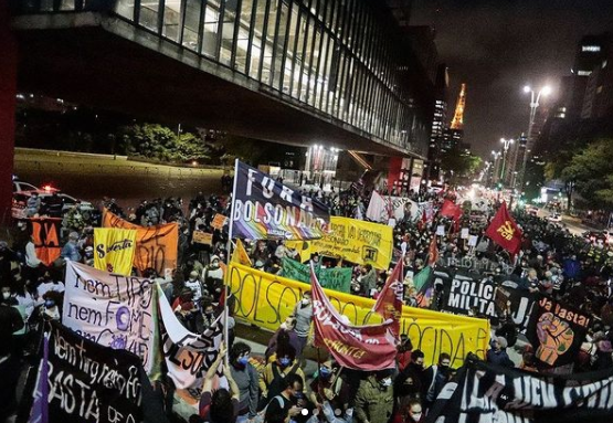 Manifestantes protestam em SP contra o racismo e Bolsonaro; vídeo