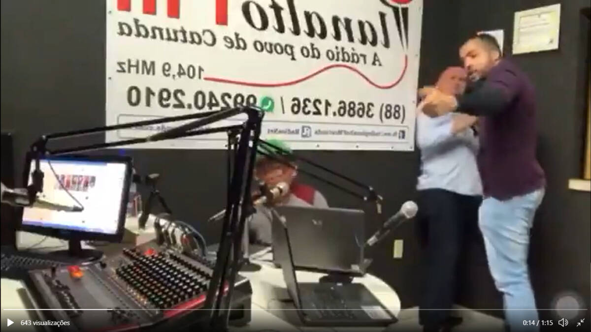 Vereador invade estúdio de rádio e agride advogado; veja o vídeo