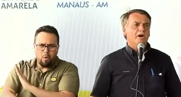 AM: ‘Jogaram 40 milhões na miséria’, acusa Bolsonaro