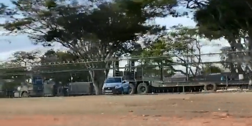 Curtinhas: deputada do PT filma tanques no DF; assista