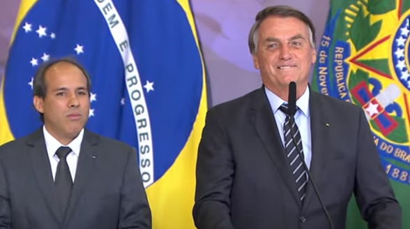 Datafolha: brasileiros opinam se Bolsonaro pode dar um Golpe