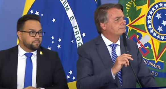 Bolsonaro lança programa de financiamento da casa própria para militares e profissionais da segurança pública