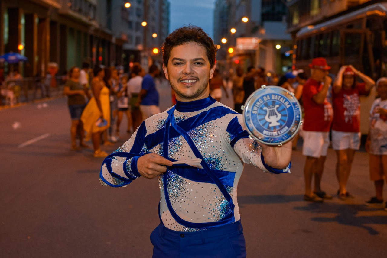 'Melhor do que eu imaginava', diz rei de bateria após primeiro ensaio de rua do Sossego