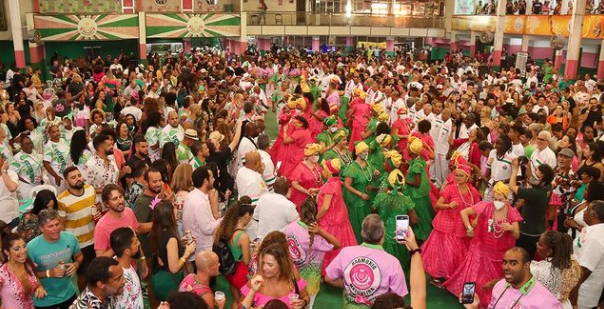 Mangueira anuncia ‘Viradão de Carnaval’ nos dias em que haveria desfile