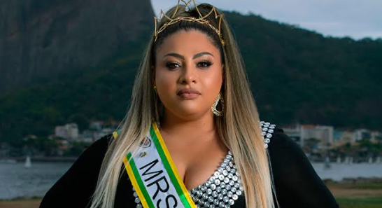 Sanucia Pereira é a nova rainha de bateria da Renascer