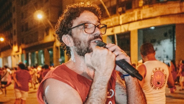 Zé Paulo celebra amadurecimento, revela desafio e abre o coração: ‘Não me vejo fora da Viradouro’