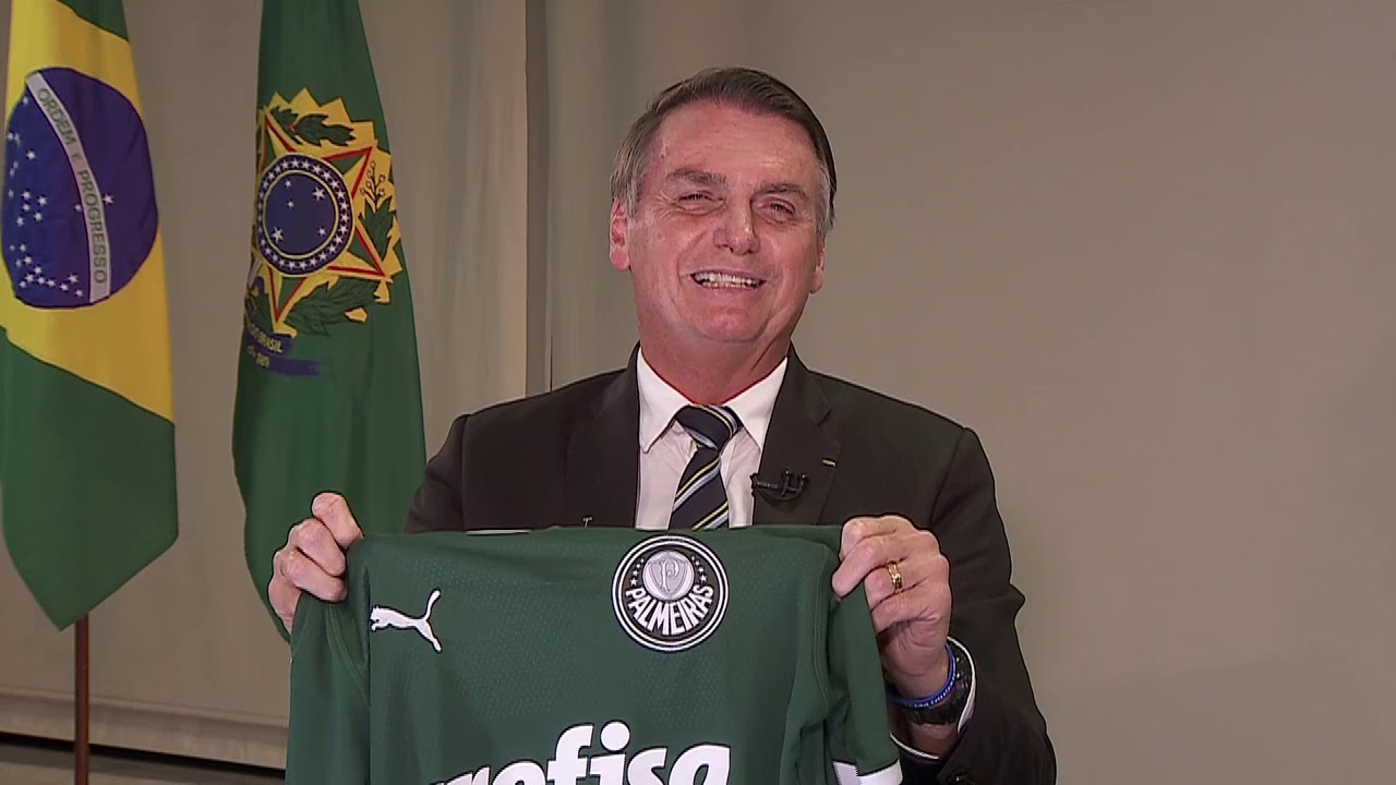 Bolsonaro declara que o Palmeiras será 'bicampeão mundial'