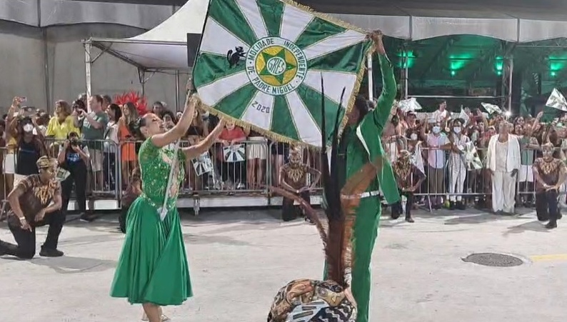 Vídeo: Mocidade Independente faz apresentação no Rio Carnaval 2022