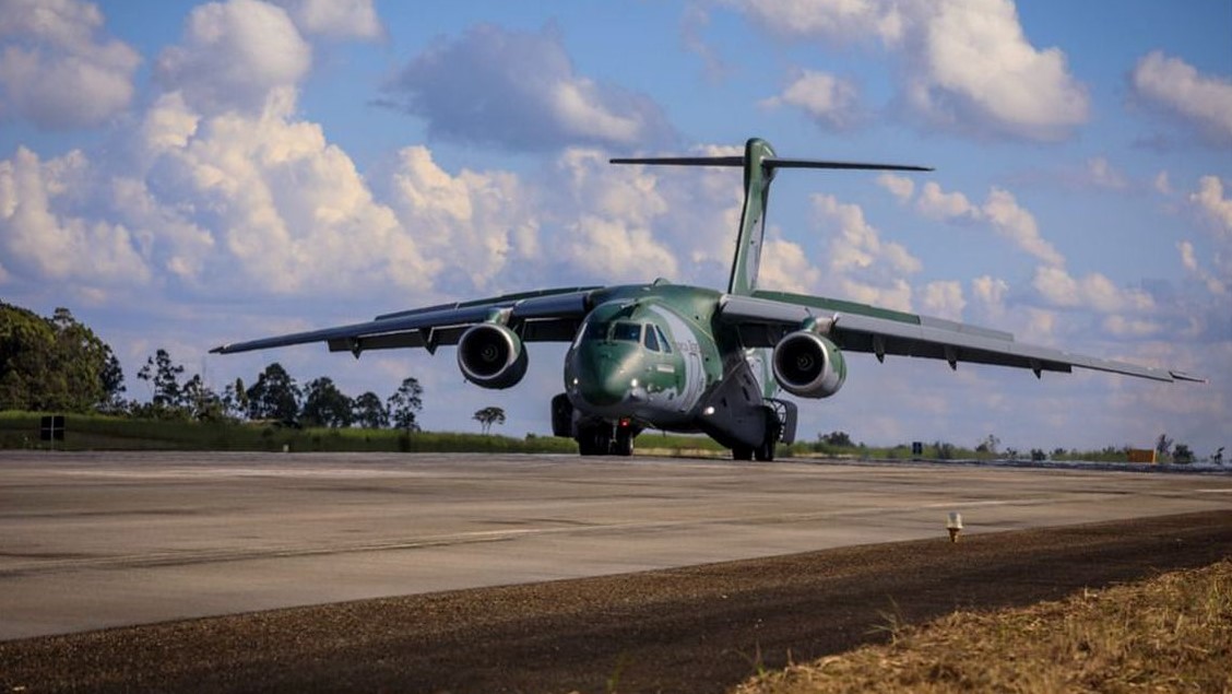 Avião da FAB vai à Polônia para resgatar brasileiros que fugiram da Ucrânia