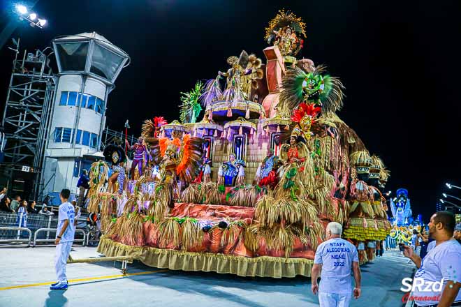 Desfile 2022 da Nenê de Vila Matilde. Foto: Cesar R. Santos/SRzd