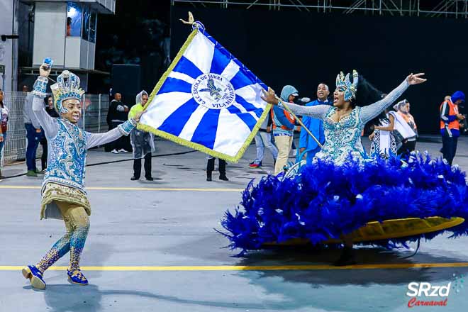 Cley Ferreira e Thayla Trentin no desfile 2022 da Nenê de Vila Matilde. Foto: Cesar R. Santos/SRzd