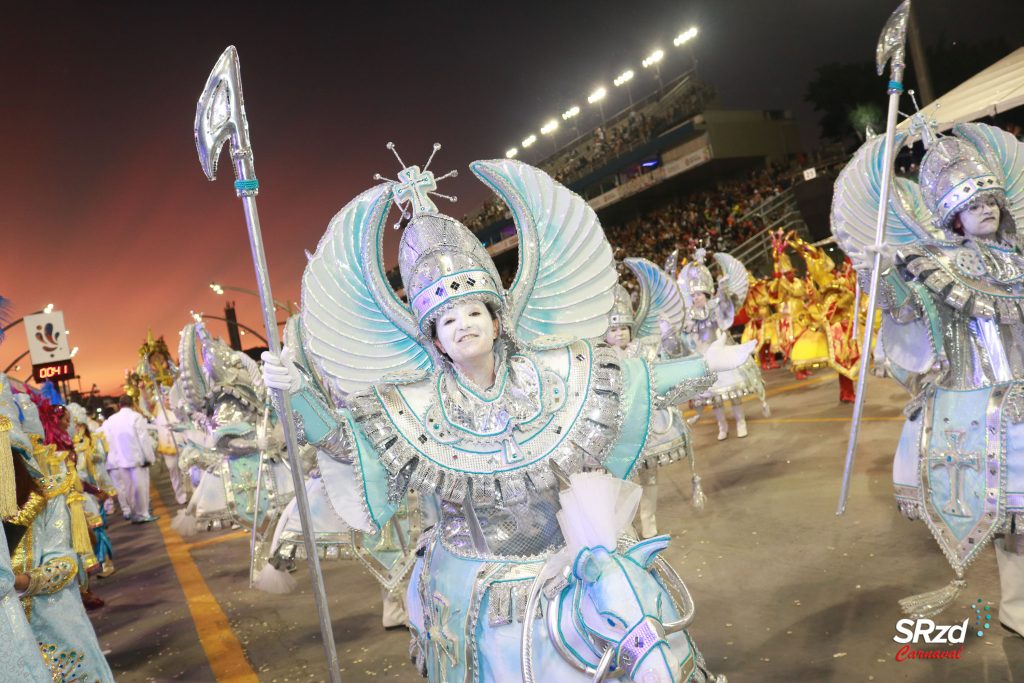 Desfile 2022 da Rosas de Ouro. Foto: Cesar R. Santos/SRzd