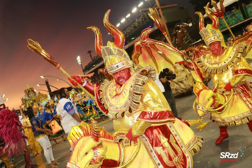 Desfile 2022 da Rosas de Ouro. Foto: Cesar R. Santos/SRzd