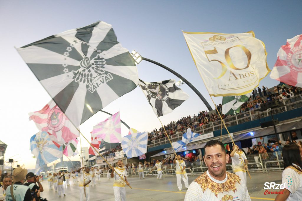 Desfile 2022 da Rosas de Ouro. Foto: Cesar R. Santos/SRzd