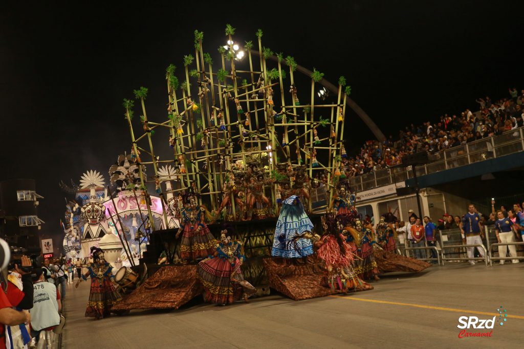 Desfile 2022 da Rosas de Ouro. Foto: Cesar R. Santos/SRzd