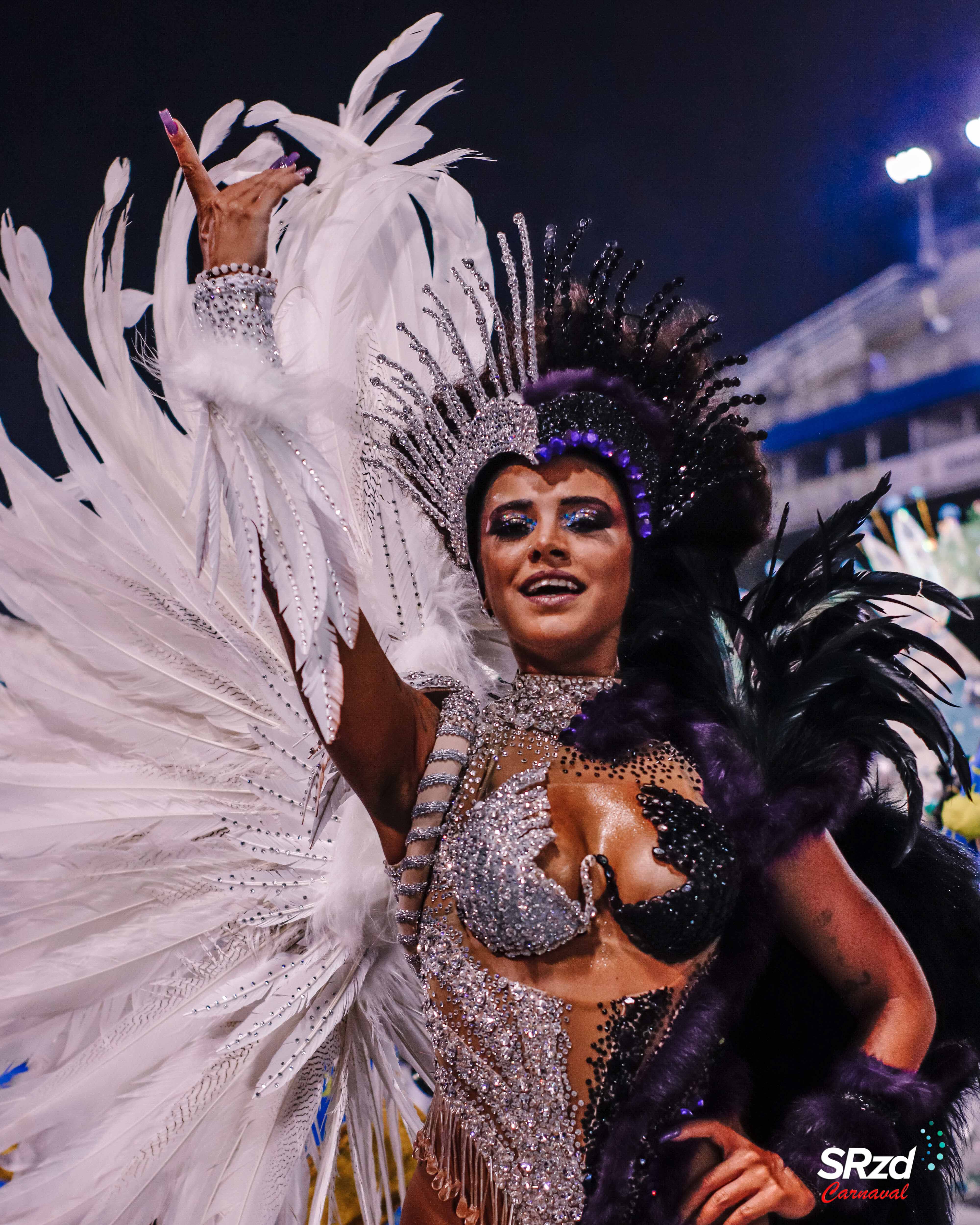 Tati Reis no desfile 2022 da Uirapuru da Mooca. Foto: Bruno Giannelli/SRzd