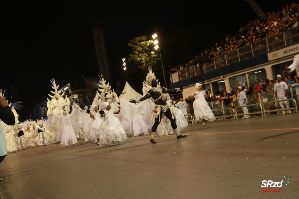 Desfile 2022 da Águia de Ouro. Foto: Cesar R. Santos/SRzd