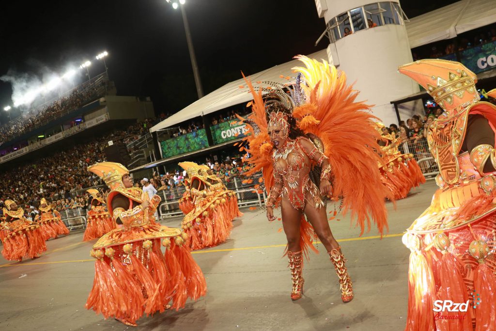 Desfile 2022 da Águia de Ouro. Foto: Cesar R. Santos/SRzd