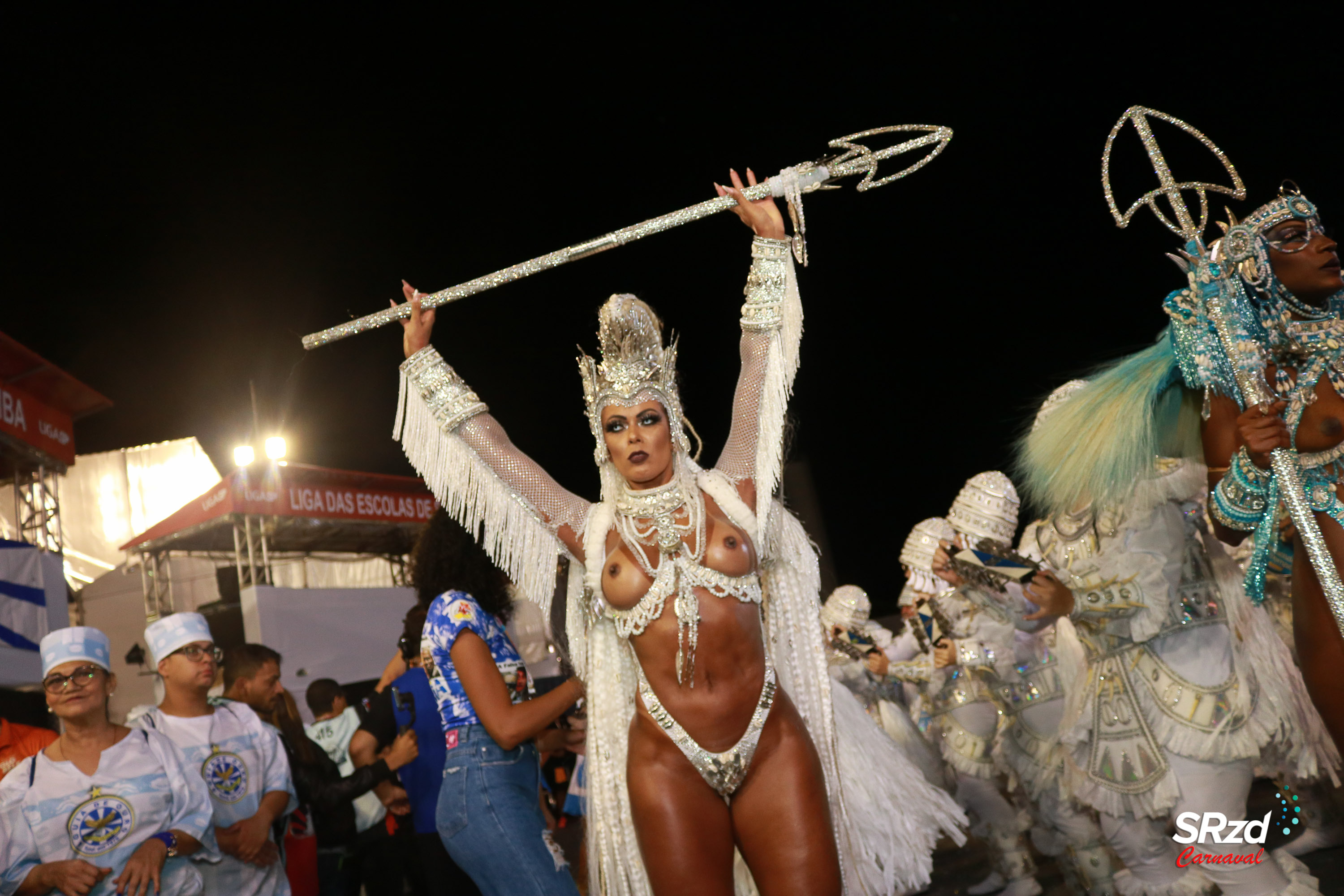 Desfile 2022 da Águia de Ouro. Foto: Cesar R. Santos/SRzd