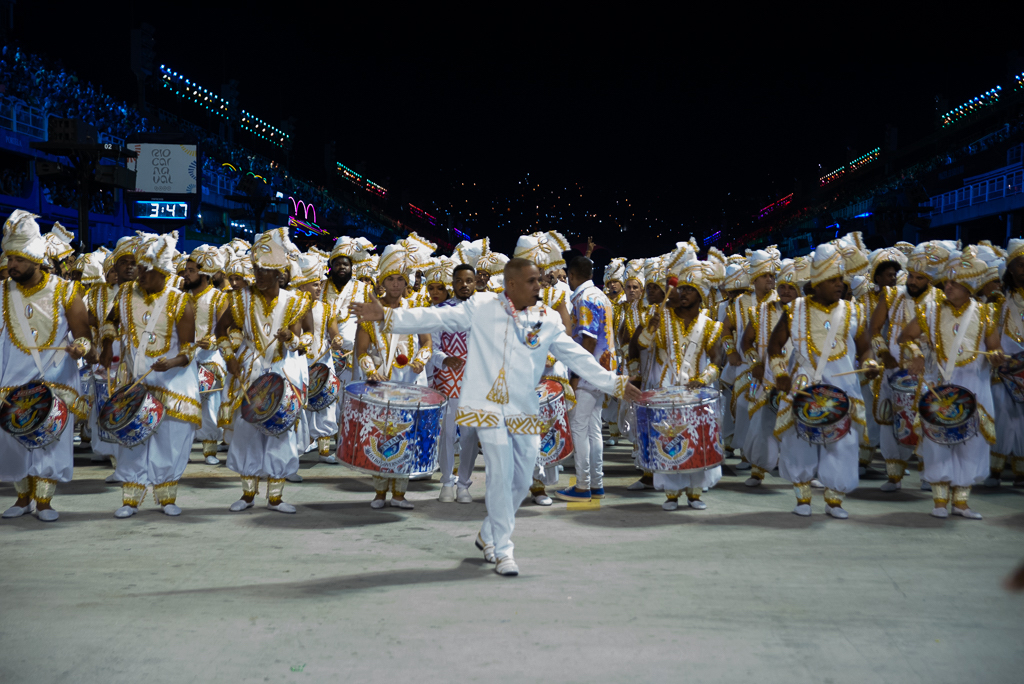 Desfiles da Série Ouro: ouça as baterias das escolas