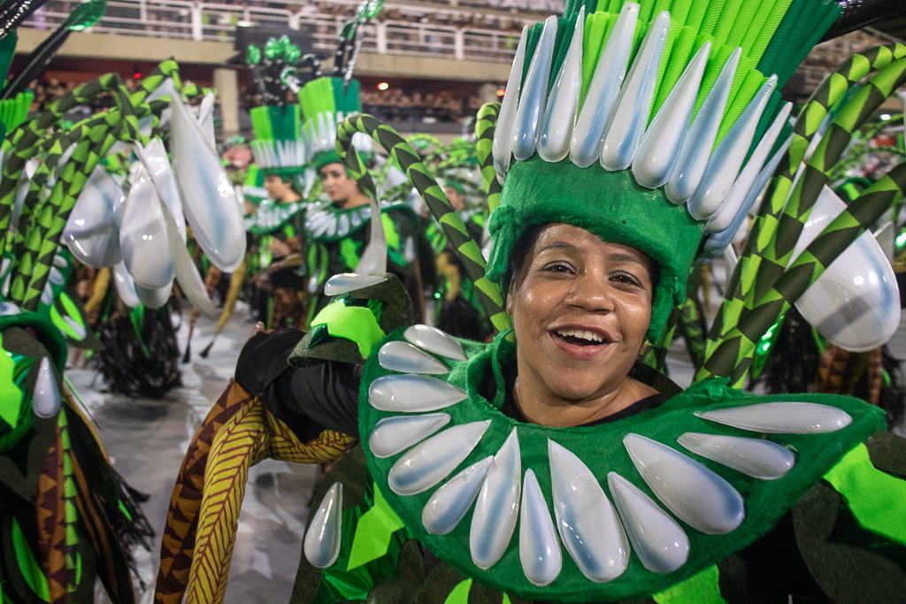 Unidos da Tijuca corta um samba e sete seguem no concurso