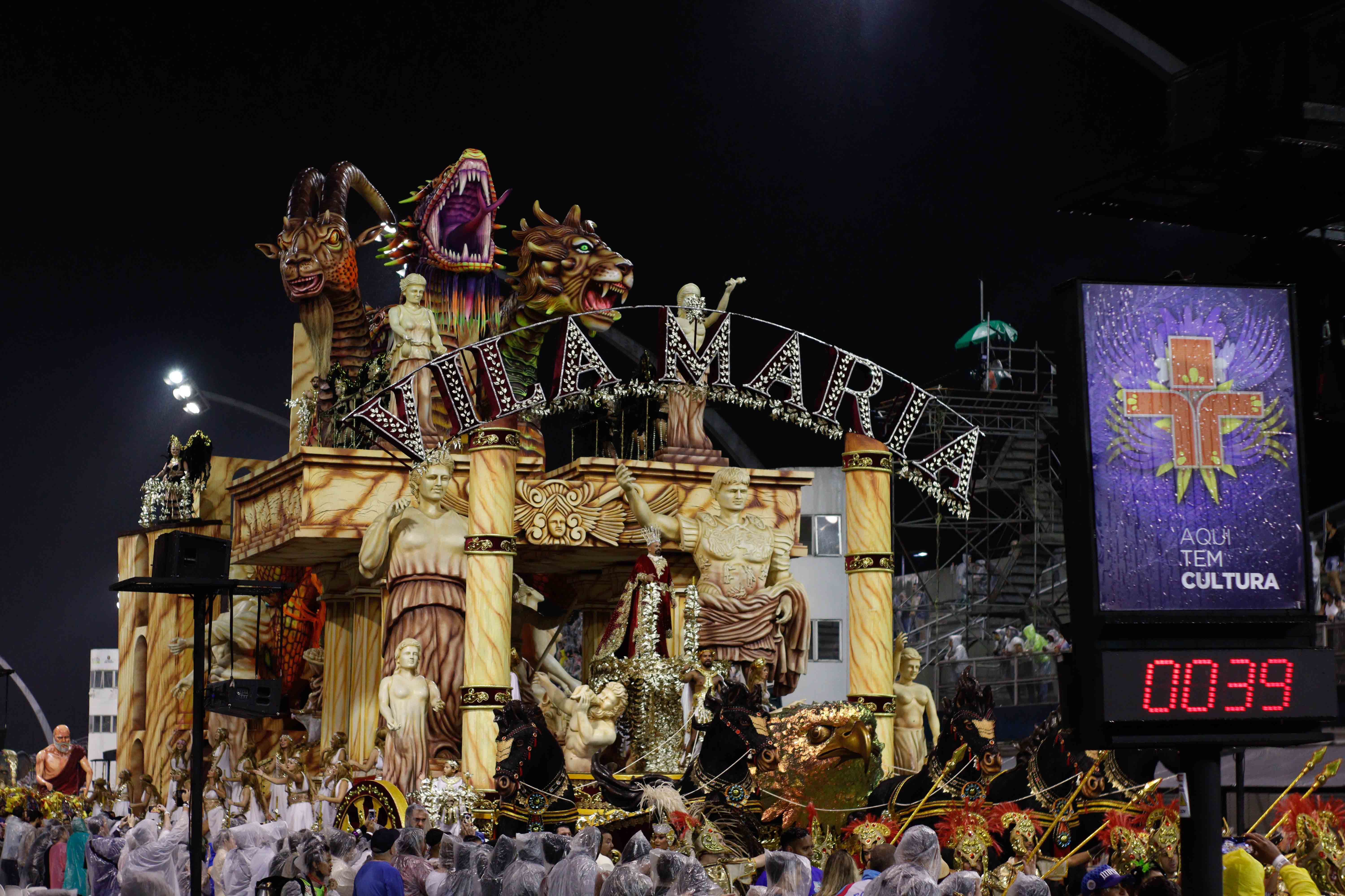 Desfile das campeãs 2022 da Unidos de Vila Maria. Foto: Bruno Giannelli/SRzd