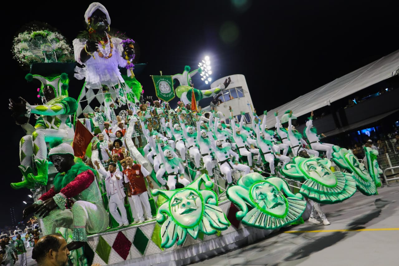 MST tem presença confirmada no desfile da Camisa Verde e Branco