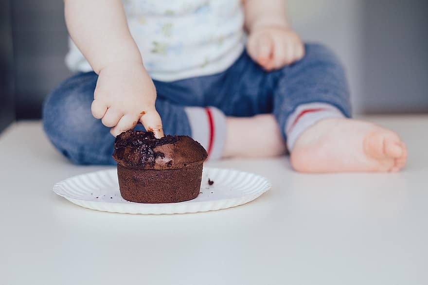 Nutricionista dá dicas de como evitar excesso de chocolate na Páscoa por crianças