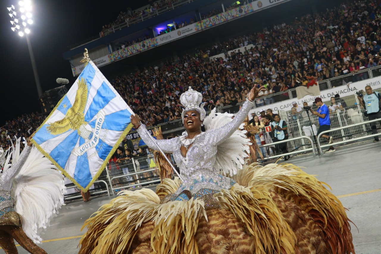 Surpresa no Carnaval de SP: Águia de Ouro anuncia saída de primeira porta-bandeira