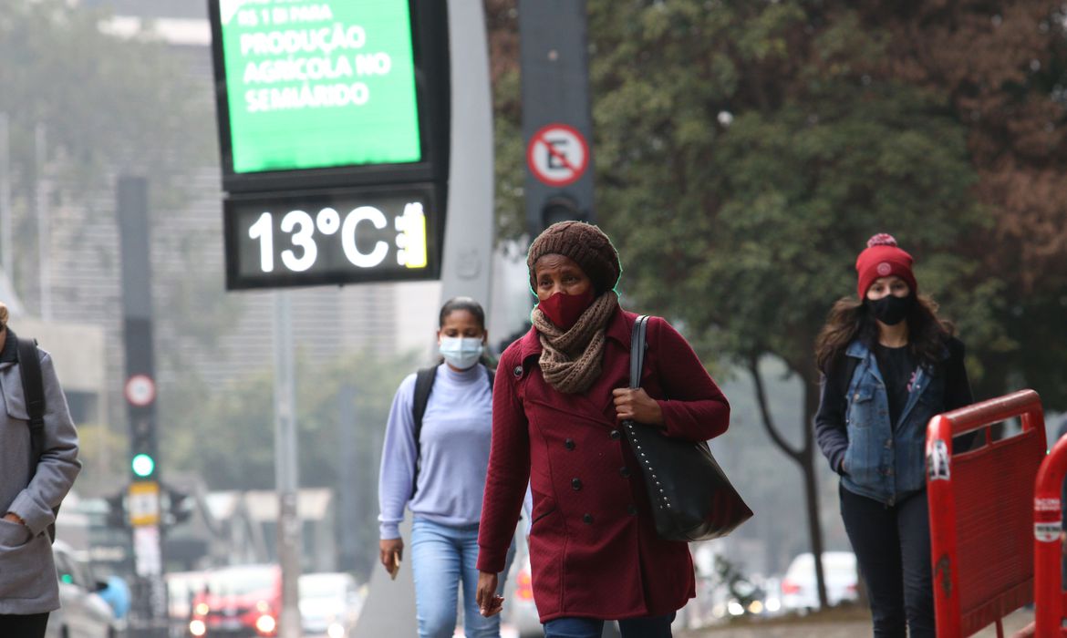 Cidade de São Paulo tem madrugada mais fria do ano