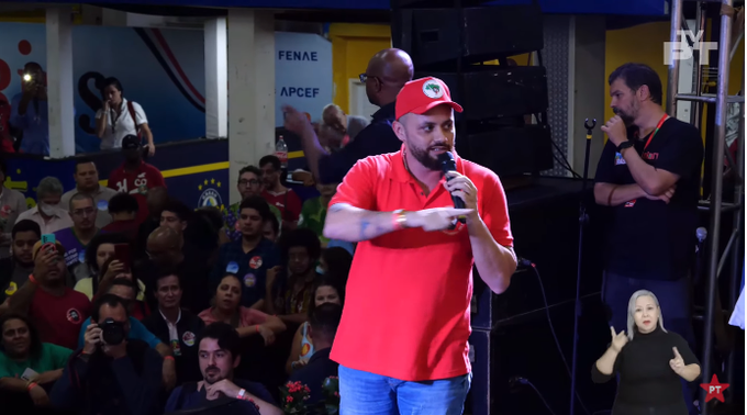 Leandro Vieira critica ausência de dirigentes das escolas de samba em encontro com Lula