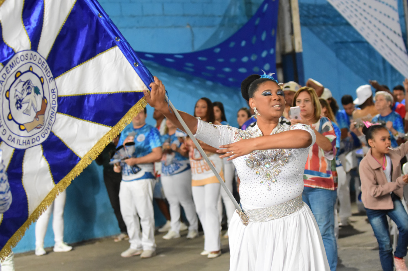 Acadêmicos do Dendê anuncia desligamento da primeira porta-bandeira