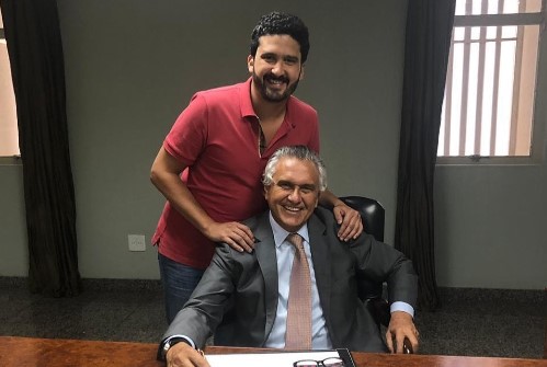 Irmã de Ronaldo Caiado publica carta aberta ao filho do governador de Goiás