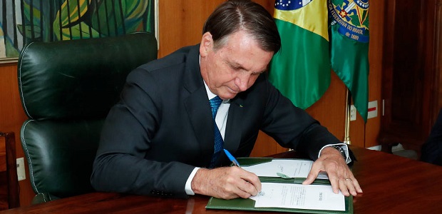 Bolsonaro divulga própria ‘carta de manifesto’ em favor da democracia