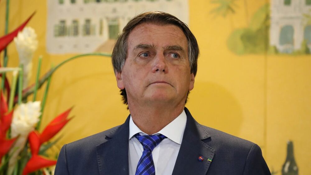 Bolsonaro confirma viagem para o funeral da Rainha Elizabeth II