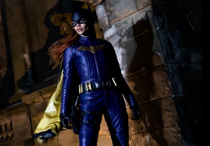 ‘Batgirl’ e ‘Scoob! Holiday Haunt’ são cancelados pela Warner