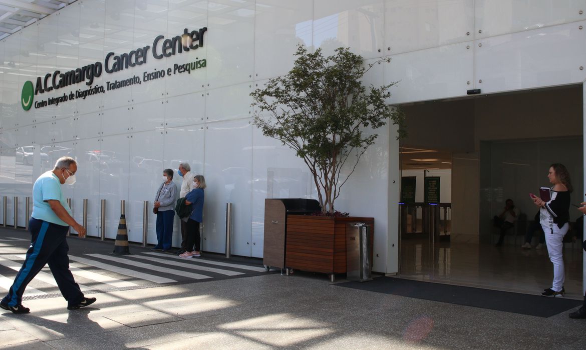 Hospital A.C.Camargo deixa de atender pacientes do SUS em São Paulo