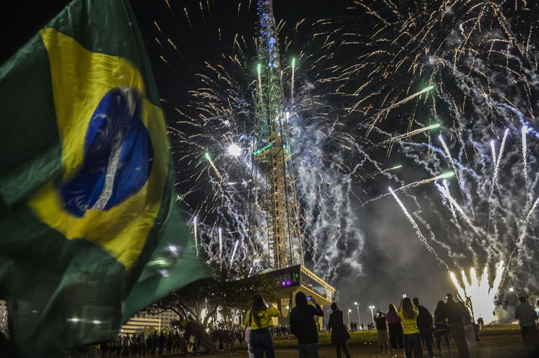 Pesquisa Ipsos indica que os brasileiros nunca foram tão felizes; veja os detalhes