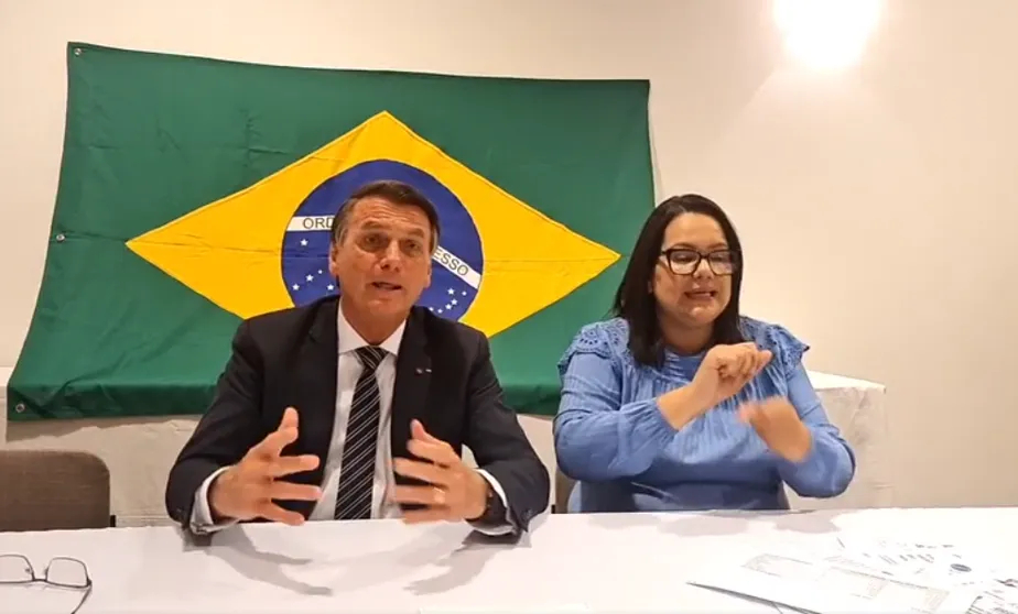 Após perder no Nordeste, Bolsonaro associa região a analfabetismo