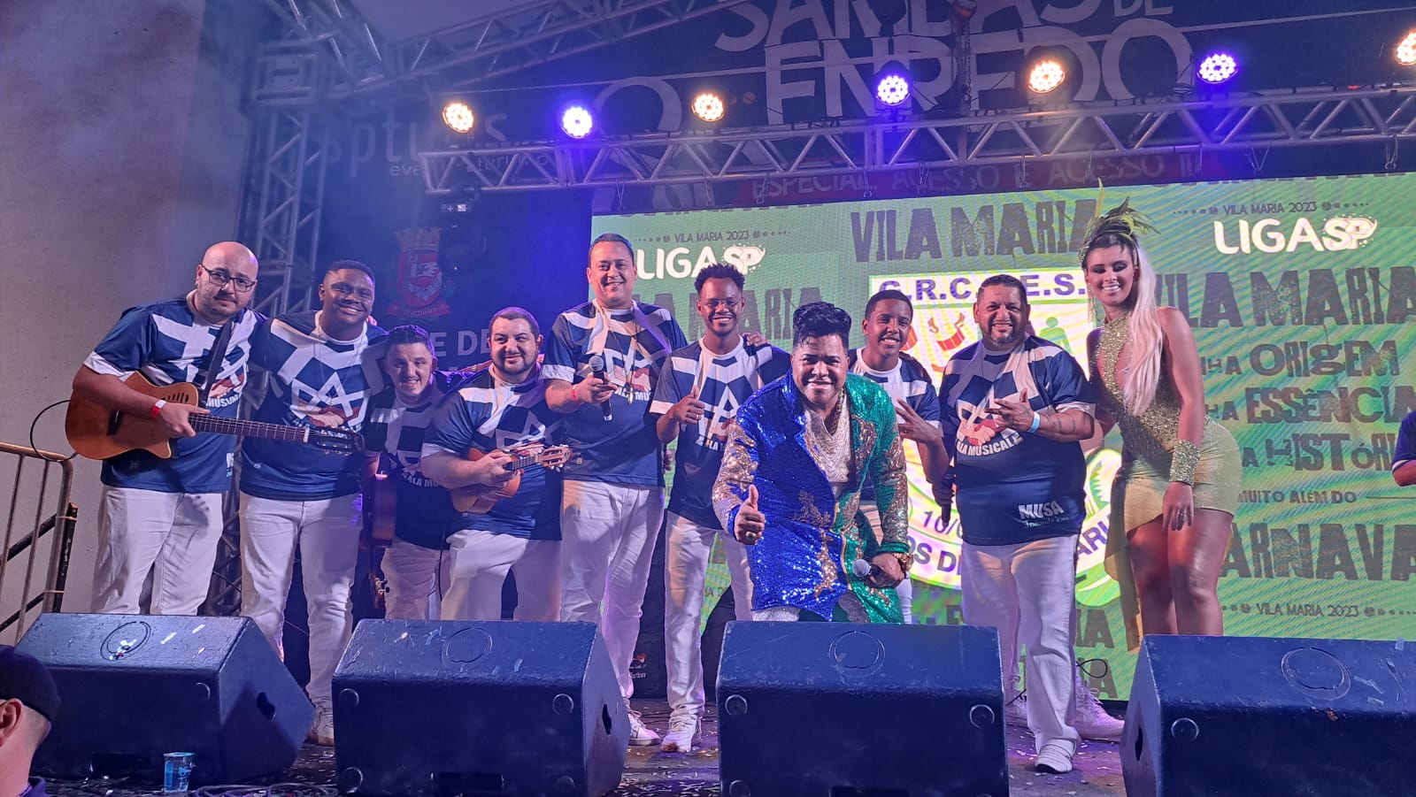 Vídeo: Unidos de Vila Maria faz minidesfile na Fábrica do Samba