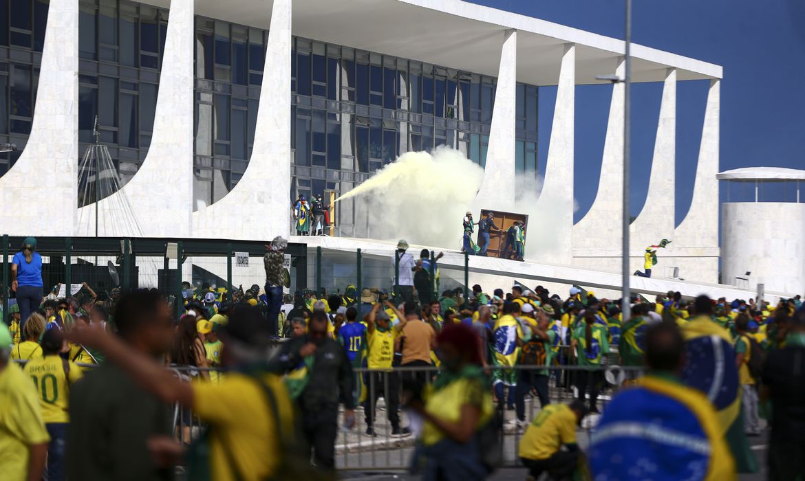 Servidores da Segurança Pública do DF são exonerados por interventor