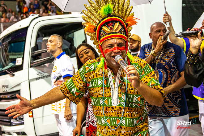 Intérprete e compositor Rodrigo Atração faz balanço da carreira e projeta seu futuro no Carnaval