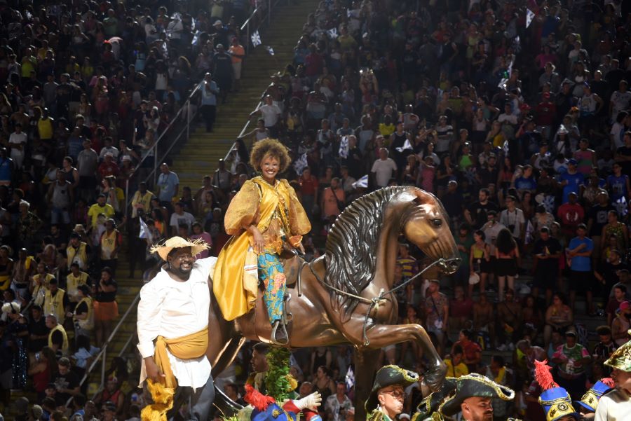 Beija-Flor no Desfile das Campeãs 2023. Foto: Leandro Milton/SRzd