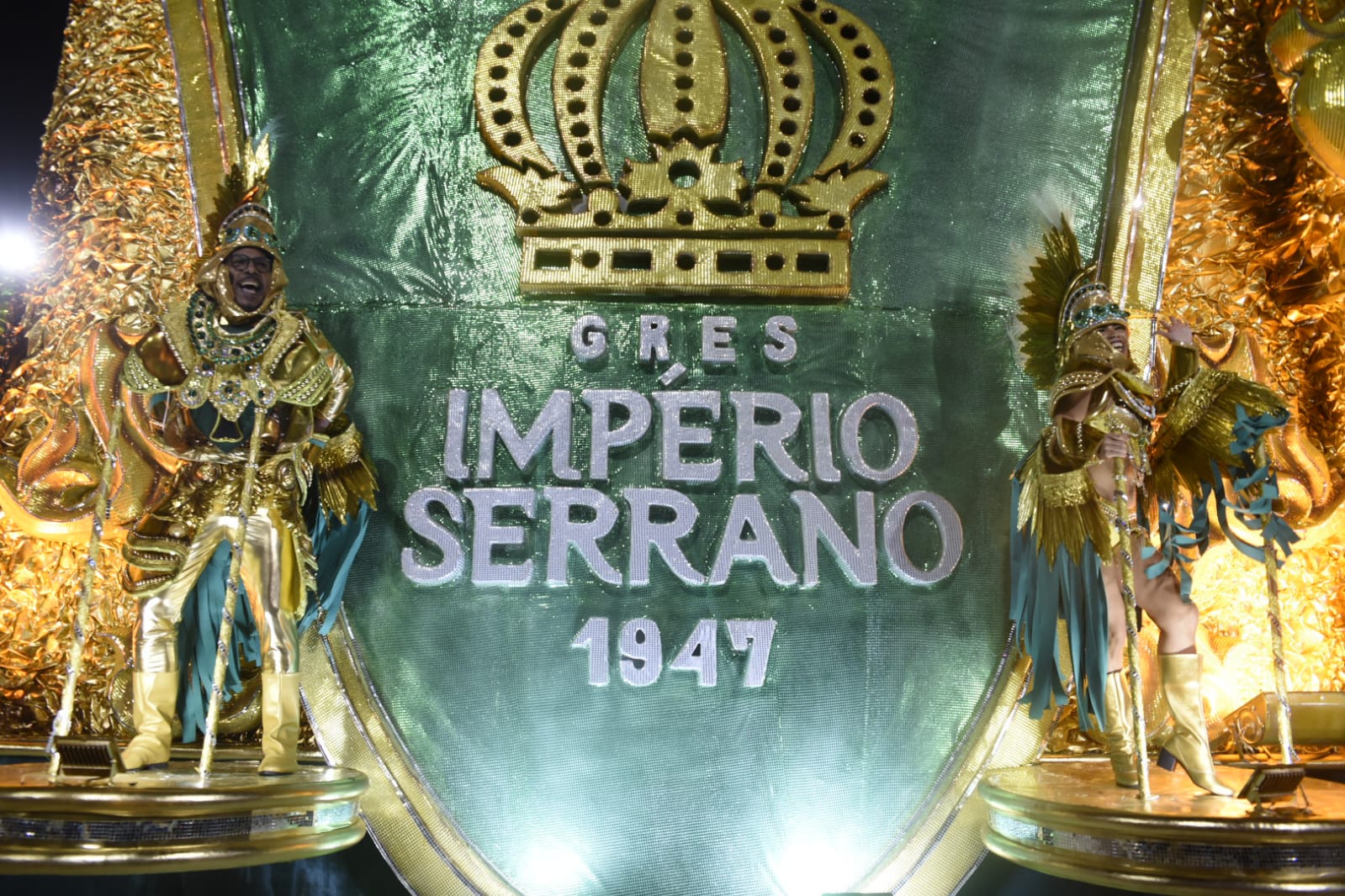 Quem vence a final de samba-enredo no Império Serrano? VOTE!