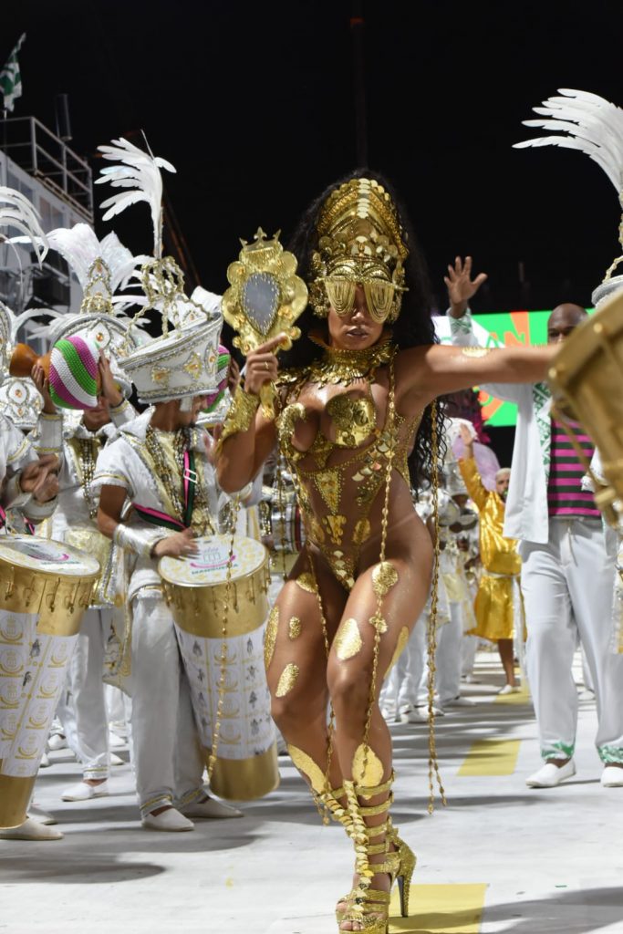 Mangueira no Desfile das Campeãs 2023. Foto: Juliana Dias/SRzd