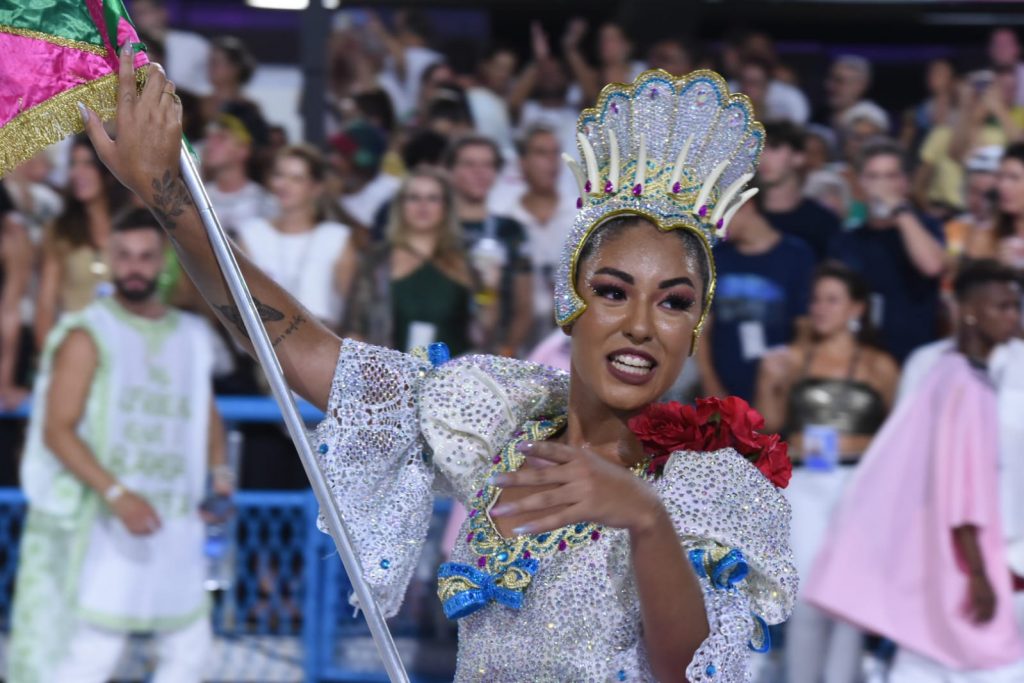 Mangueira no Desfile das Campeãs 2023. Foto: Juliana Dias/SRzd