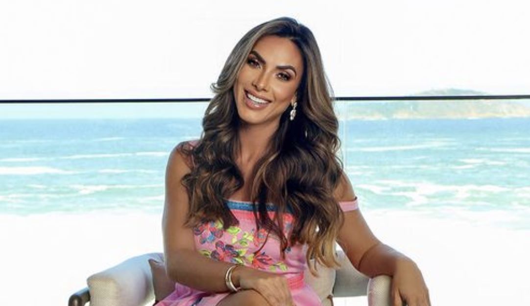 Com 22 banheiros e salão de beleza; vídeo mostra mansão de Nicole Bahls