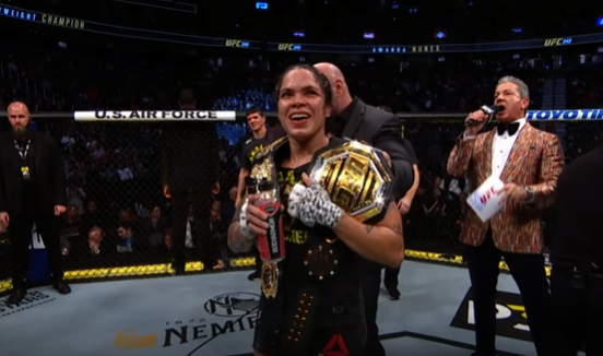 Amanda Nunes vence luta contra mexicana e anuncia aposentadoria